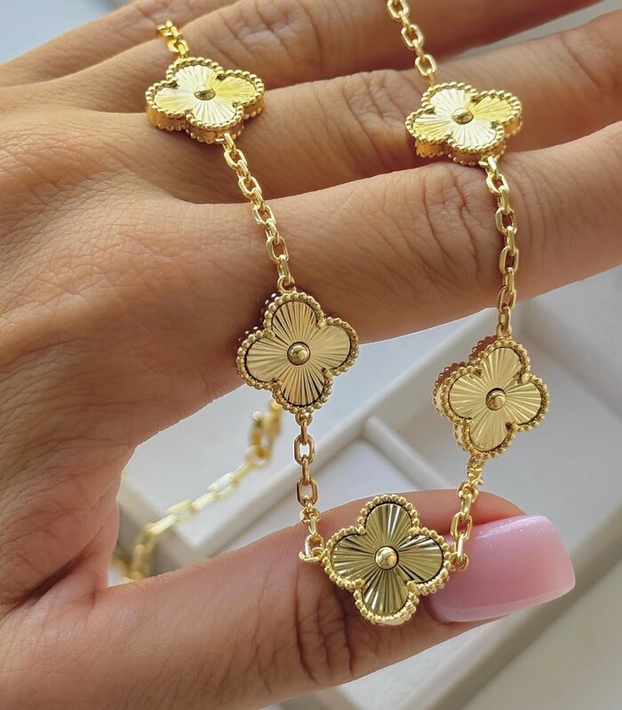 Підвіс з конюшинами Van Cleef з металевою серцевиною золото1