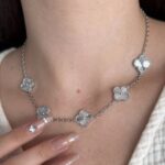Підвіс з конюшинами Van Cleef з металевими серцевинами срібло3