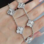 Підвіс з конюшинами Van Cleef з металевими серцевинами срібло2