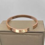 Класичний жорсткий браслет Cartier з камінням рожеве золото, застібка