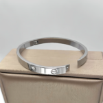 Класичний жорсткий браслет Cartier з камінням срібло, застібка