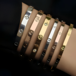 Класичний жорсткий браслет Cartier з викруткою