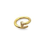 Каблучка-цвях Cartier з камінням та лого лимонне золото1