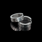 Класичні сережки Cartier з логотипом срібло2
