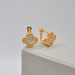 Сережки Van Cleef у камінні з англійською застібкою та логотипом рожеве золото1