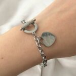 Ланцюговий браслет Tiffany срібло на руці