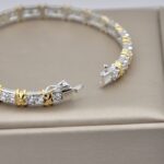 Жорсткий браслет Tiffany з камінням застібка