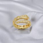 Каблучка BVLGARI з камінням у вигляді змії лимонне золото2