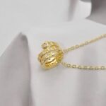 Підвіс BVLGARI з маленькою змійкою у камінні золото крупно