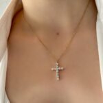 Підвіс у вигляді хрестика з камінням золото