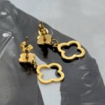 Сережки Van Cleef з колекції Byzantine Alhambra золото застібка
