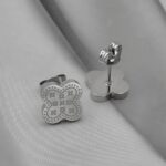 Сережки-пусети у вигляді конюшини з логотипом Louis Vuitton срібло застібка