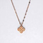 Підвіс у вигляді конюшини з логотипом Louis Vuitton золото