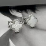 Сережки Van Cleef з італійською застібкою та сяючим обрамленням срібло
