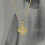 Ланцюговий підвіс Van Cleef у камінні золото