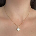 Двосторонній підвіс Van Cleef з камінням золото на тілі білий