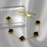 Браслет Van Cleef з маленькими конюшинами та логотипом