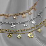 Подвійний ланцюговий браслет Louis Vuitton з підвісками