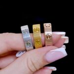Різна каблучка Cartier