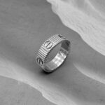 Різна каблучка Cartier срібло1