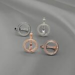 Сережки Tiffany з англійською застібкою у вигляді кілець з камінням