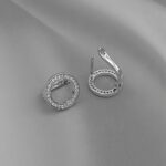 Сережки Tiffany з англійською застібкою у вигляді кілець з камінням срібло застібка