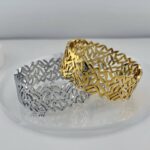 Широкий жорсткий браслет у вигляді листя