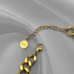 Ланцюговий підвіс Dior з логотипом лимонне золото застібка